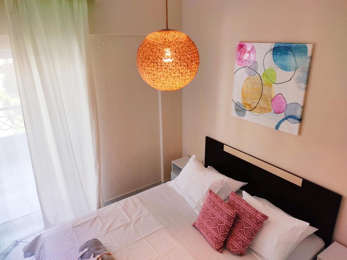 Golden Sky 3 Apartment Peraía Eksteriør bilde
