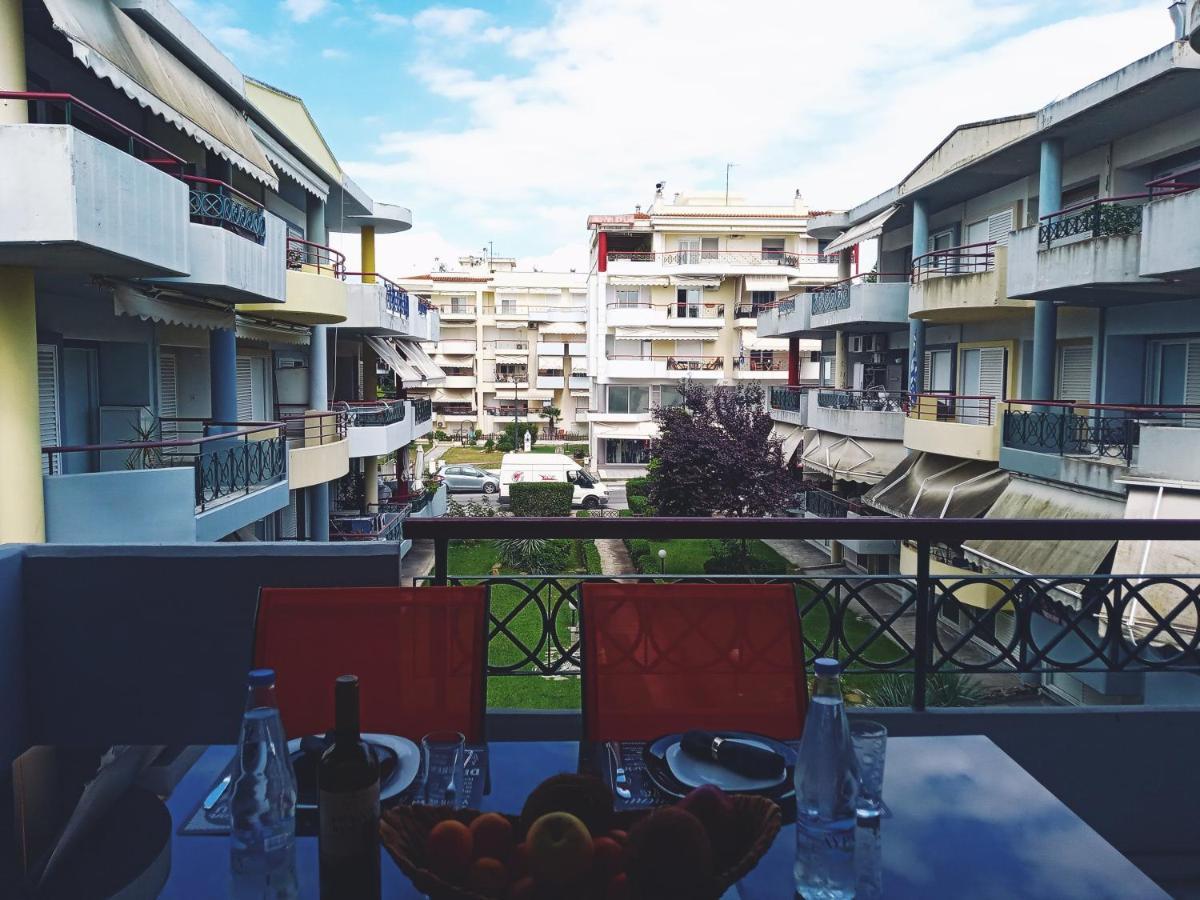 Golden Sky 3 Apartment Peraía Eksteriør bilde